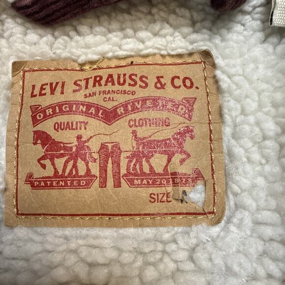 Levis Corduroy Sherpa Trucker Jacket Coat Mauve Purple Women's Size Medium - Picture 2 of 8